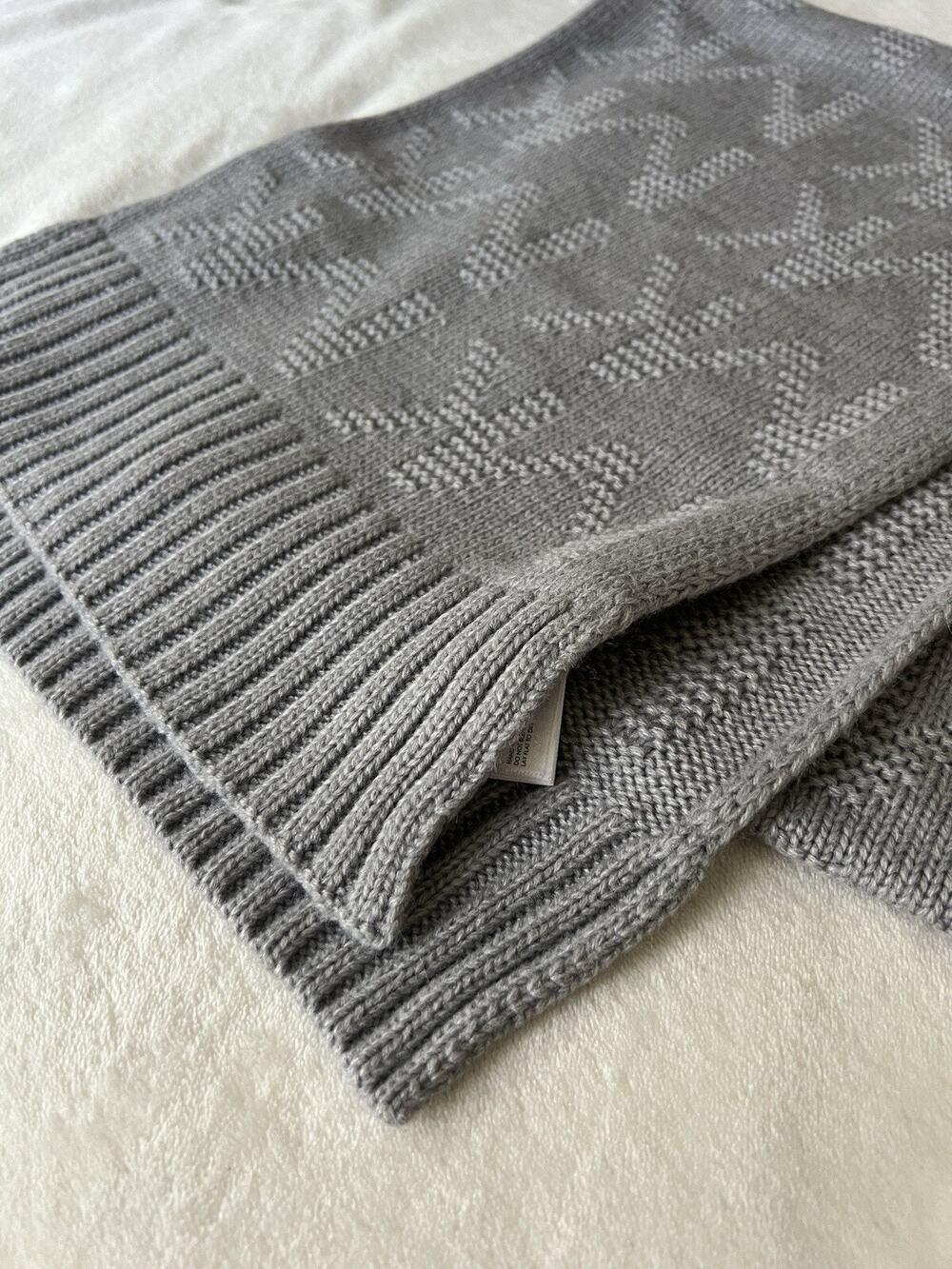 Michael Kors big logo warm scarf